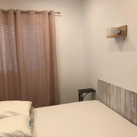 Semesterbostad Muratello 1 *